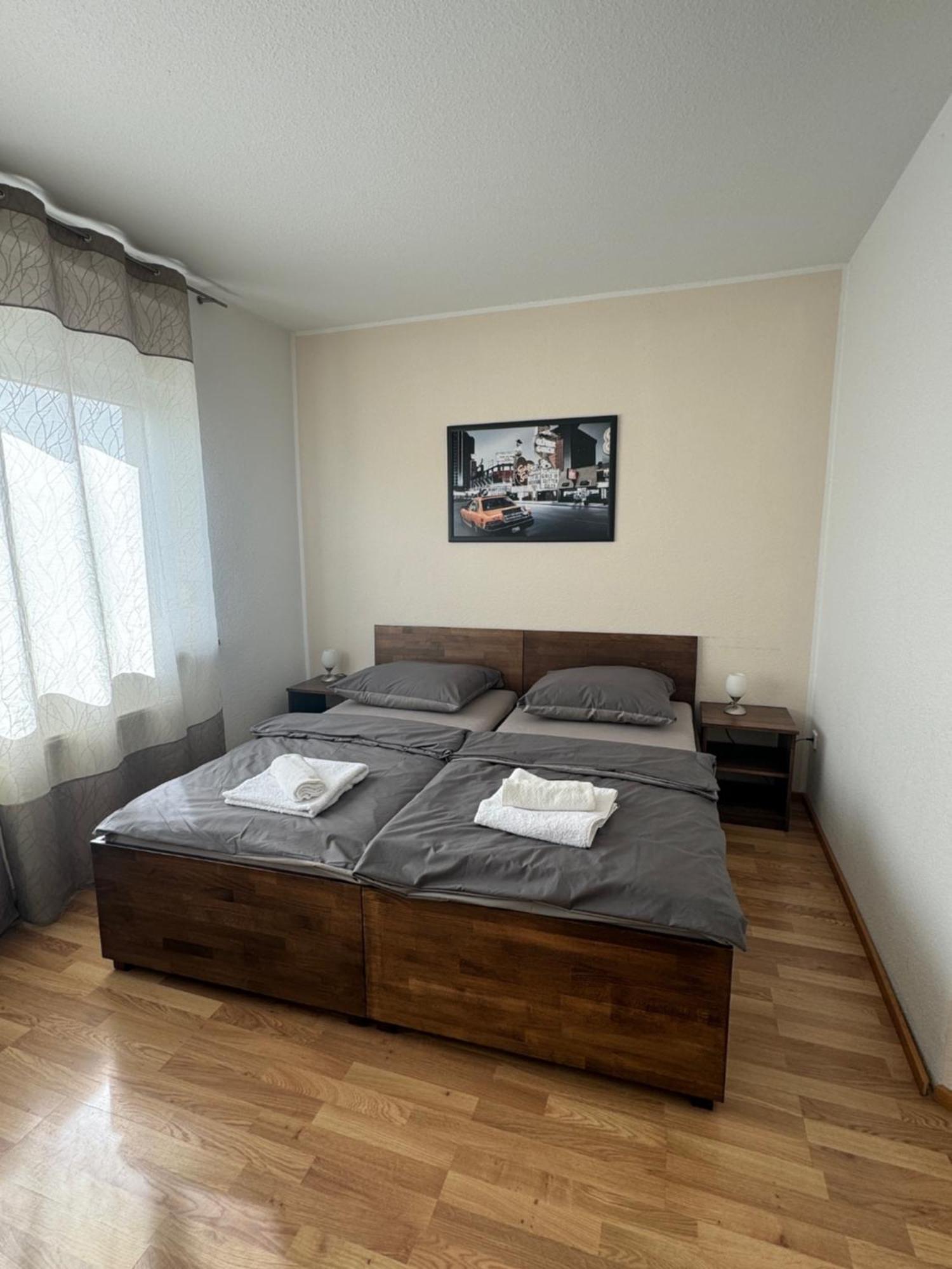 Skypension Schönefeld Esterno foto